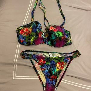 Lise Charmel sublime amazone bikini